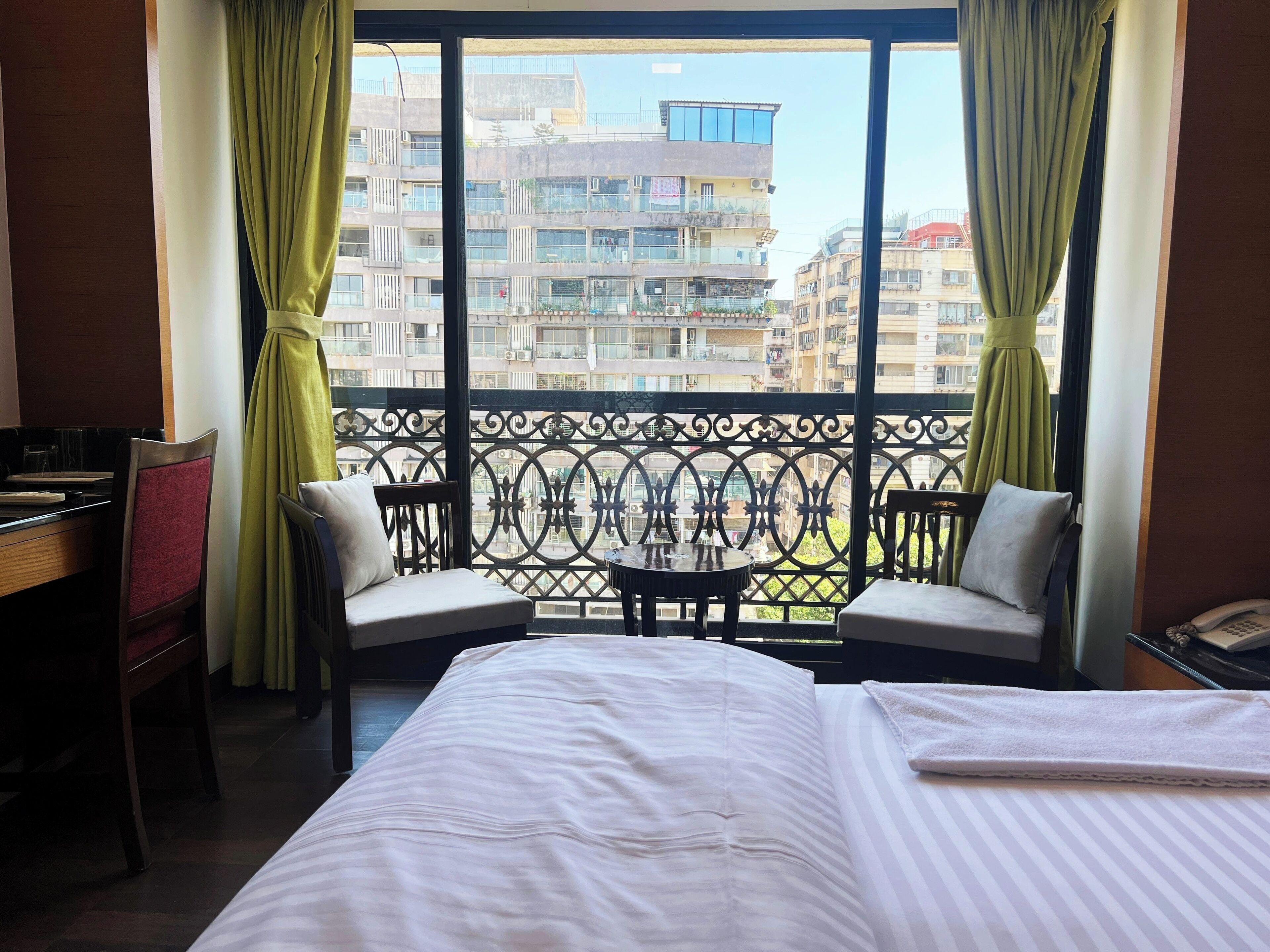 Gobinddhham Hotel - Mumbai — Photos 1
